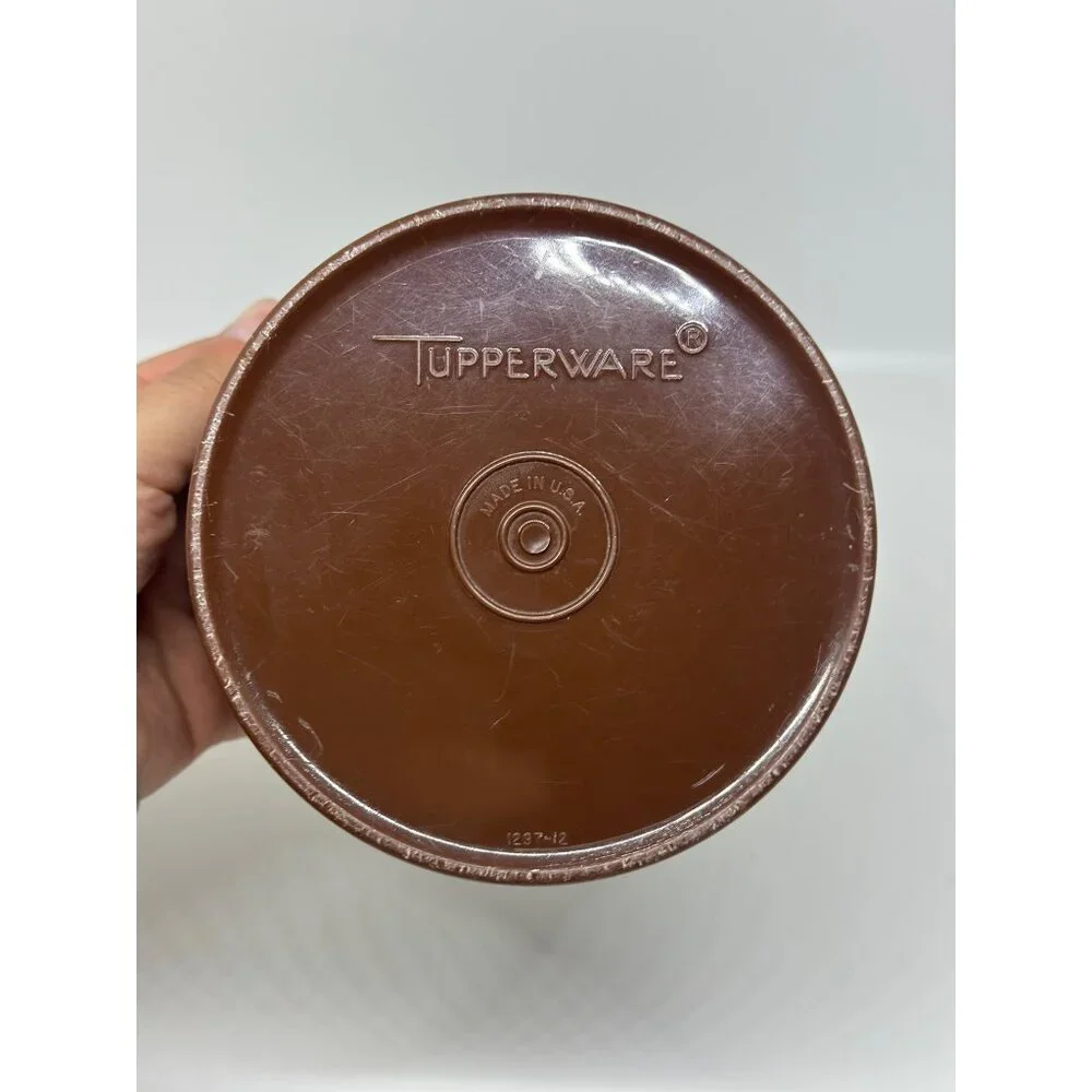 VTG Tupperware Choco Brown Servalier Canister Scroll Design No Lid 1297-12‎ USA